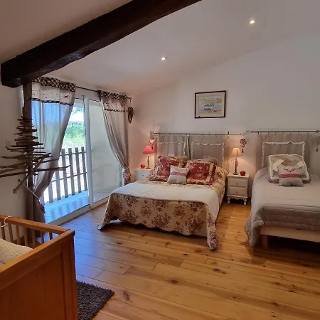 בית נופש L'oeil De Carcassonne Caudebronde