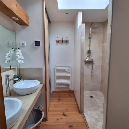 בית נופש L'oeil De Carcassonne Caudebronde