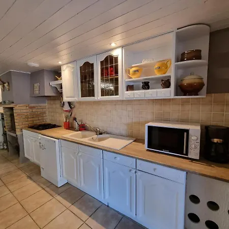 בית נופש L'oeil De Carcassonne *