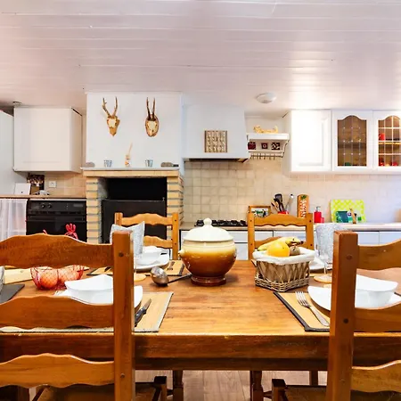 בית נופש L'oeil De Carcassonne *