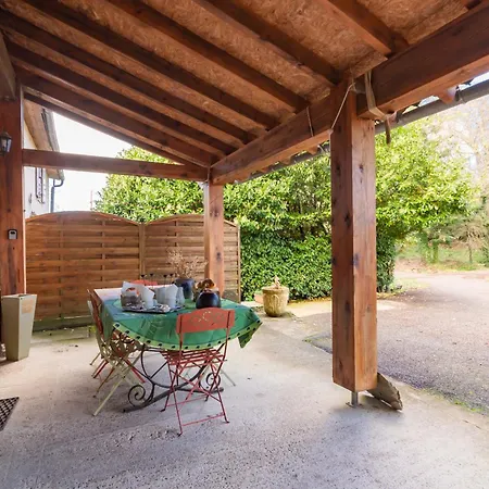 בית נופש L'oeil De Carcassonne *